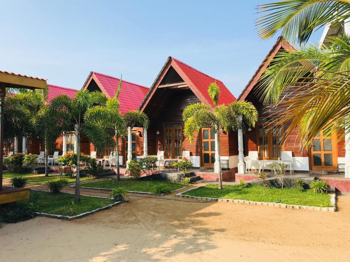 Elegant Green Beach Resort 트링코말리 외부 사진
