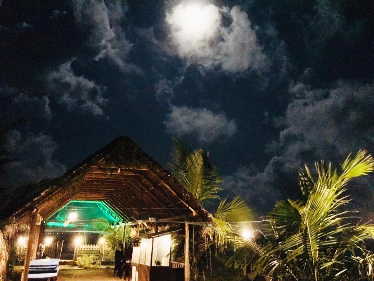 Elegant Green Beach Resort 트링코말리 외부 사진